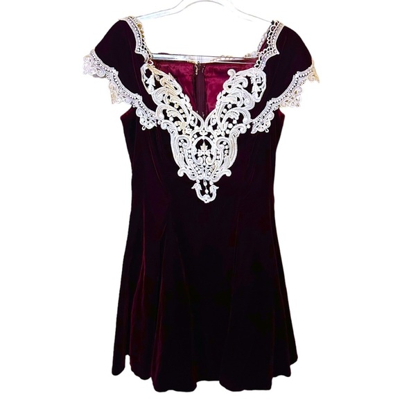 Scott McClintock Dresses & Skirts - VINTAGE Scott McClintock Velvet Fit and Flare Lace Yoke Off Shoulder Dress